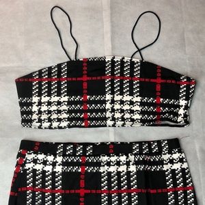 Crop top with paired plaid skirt ♥️